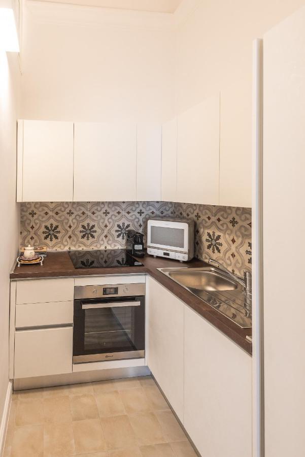 Nitti43 Luxury Apartment Taranto Exteriör bild
